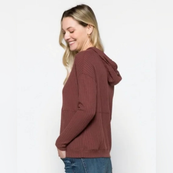 Chaser Sarley Textured Knit Hoodie - Picture 2 of 16